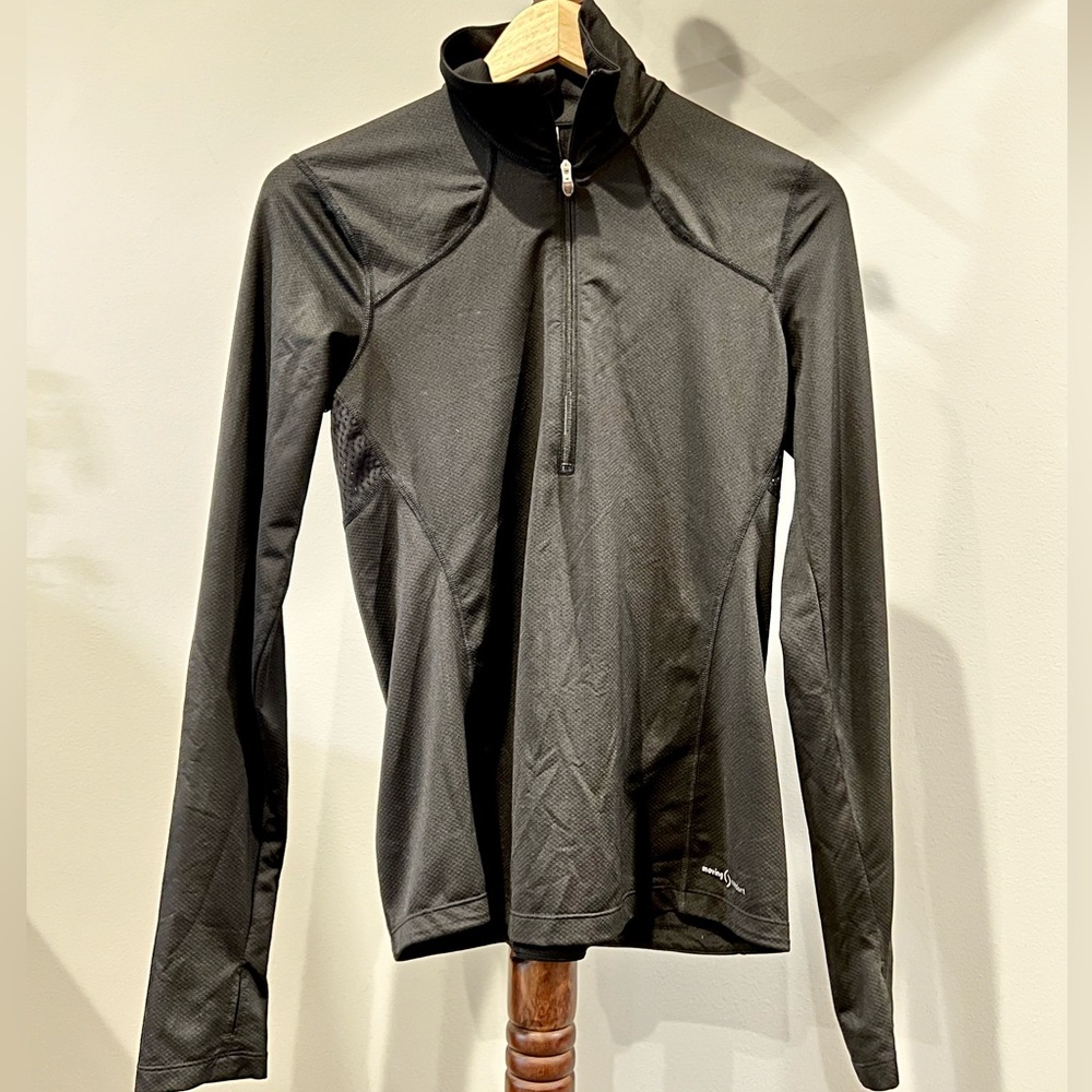 Lightweight quarter zip running top